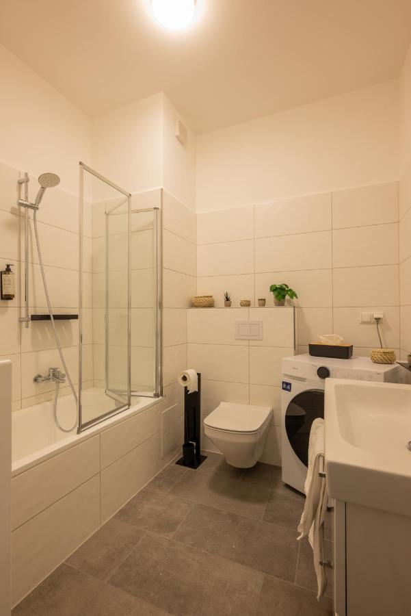 Apartment Maremar - Style Im Zentrum - Luxus Boxspringbett - Kueche - Arbeitsplatz - Highspeed Wlan