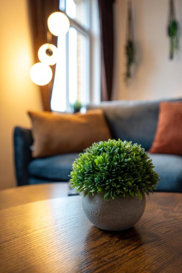 Maremar - Style Im Zentrum - Luxus Boxspringbett - Kueche - Arbeitsplatz - Highspeed Wlan Gera
