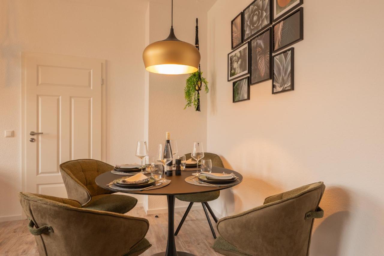 Maremar - Style Im Zentrum - Luxus Boxspringbett - Kueche - Arbeitsplatz - Highspeed Wlan Apartment *